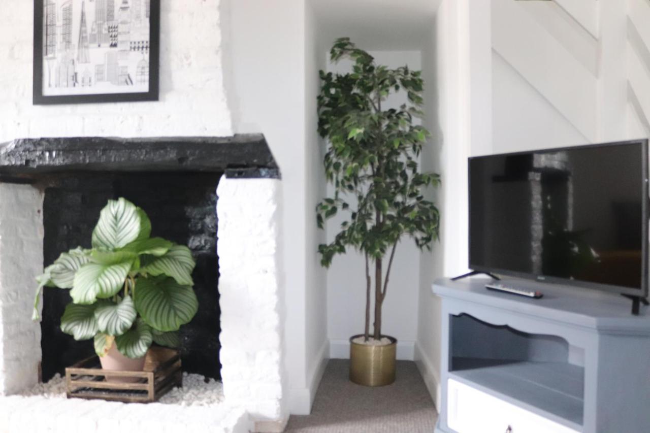 Grade I Listed Luxury Apartment In Hertfordshire Ware Buitenkant foto