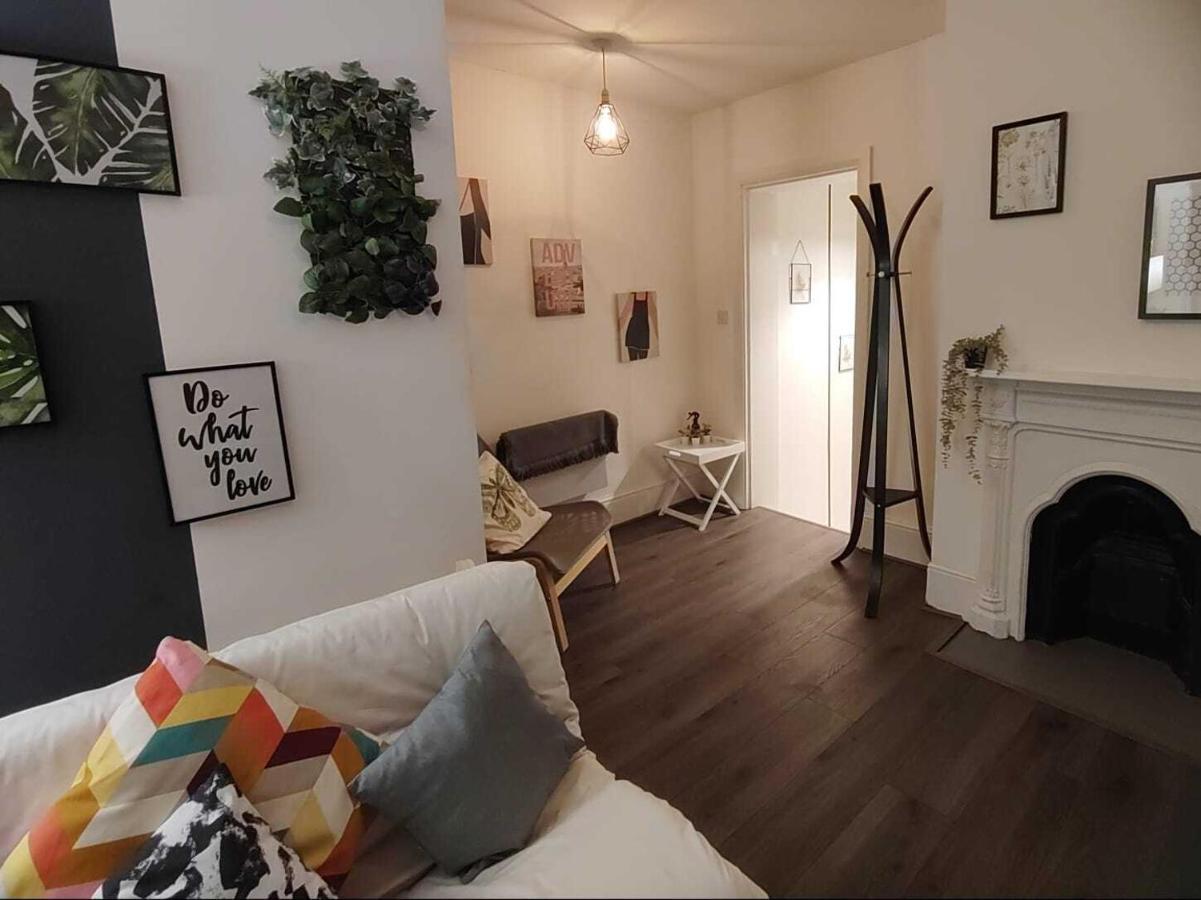 Grade I Listed Luxury Apartment In Hertfordshire Ware Kamer foto
